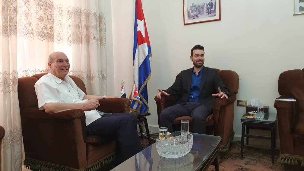 وفد من الجبهة الشعبية يلتقي القائم بأعمال السفارة الكوبية في دمشق