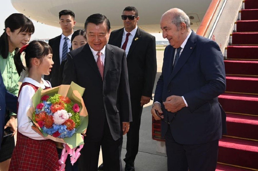 عبد المجيد تبون يصل الصين في زيارةٍ رسمية لتعزيز التعاون الاقتصادي