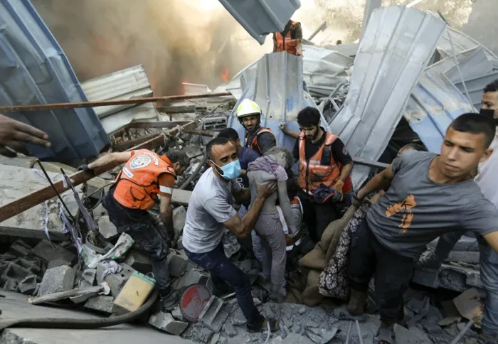 شهداء وجرحى خلال تواصل استهداف الاحتلال منازل المواطنين في قطاع غزة