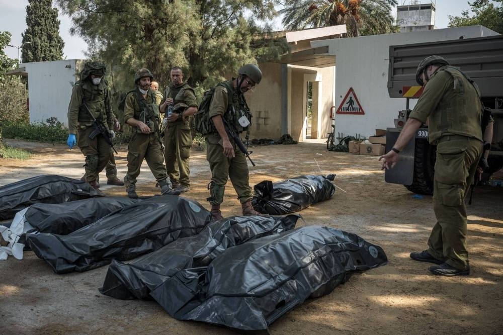 اسرائيل: 29 من الضباط والجنود قتلوا بنيران زملائهم في غزة
