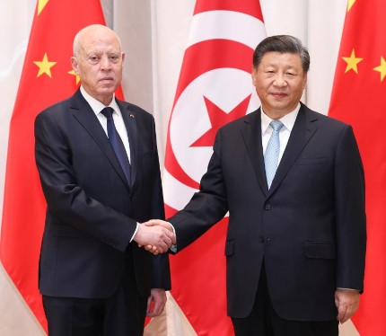 الرئيس الصيني ونظيره التونسي يتبادلان التهاني بمناسبة الذكرى الـ60 لإقامة العلاقات الدبلوماسية