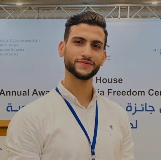 استشهاد الصحفي محمد أحمد الهوبي بقصف للاحتلال على رفح
