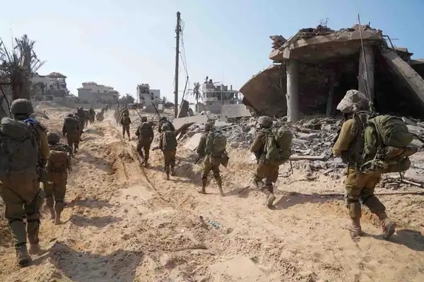 مقتل ضابط إسرائيلي متأثرًا بإصابته في معارك شمالي غزة