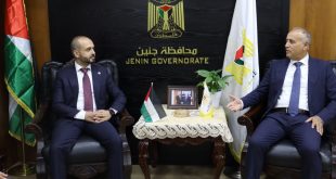 محافظ جنين كمال أبو الرب يستقبل رئيس الجامعة العربية الأمريكية لتعزيز سبل التعاون