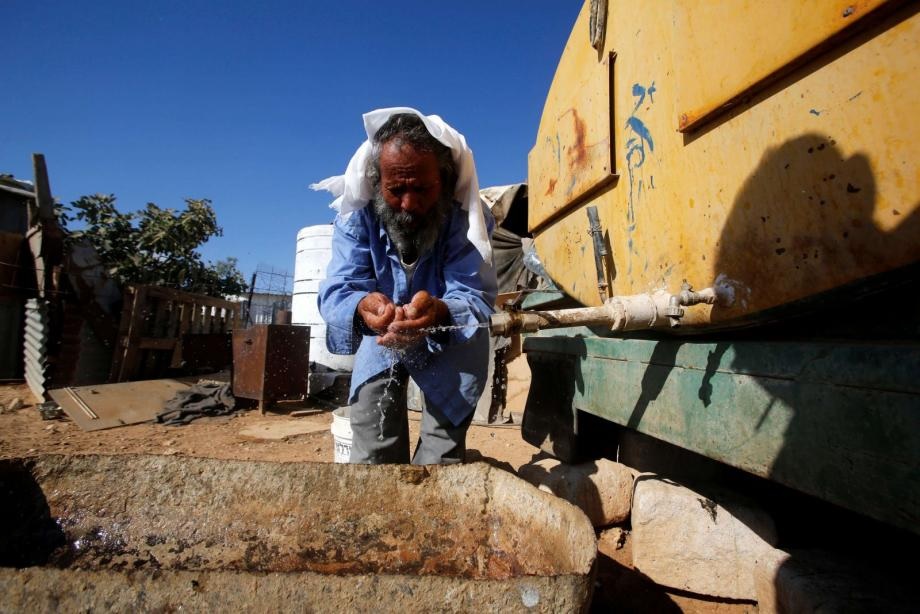 بلدية الخليل تُناشد المجتمع الدولي التدخل لحل أزمة المياه التي سبّبها الاحتلال