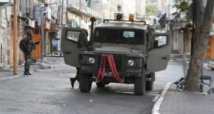 الاحتلال يعتقل مواطنا من يطا ويقتحم بيت عوا في محافظة الخليل