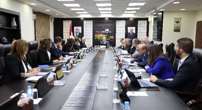 مجلس الوزراء : جهود فلسطينية قانونية وسياسية ودبلوماسية للضغط باتجاه وقف العدوان
