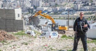 الاحتلال يهدم مسجدا في بلدة جبل المكبر