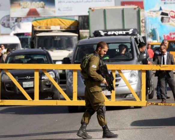 الاحتلال ينصب حاجزا عسكريا على مدخل المنشية جنوب شرق بيت لحم
