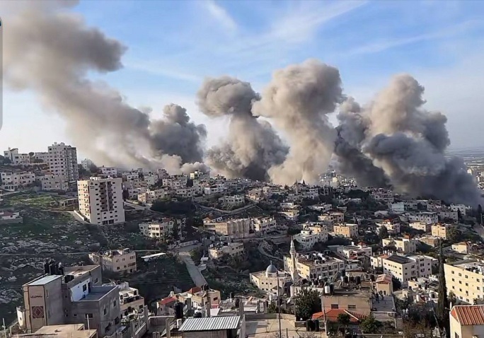 الخارجية الفلسطينية تطالب المجتمع الدولي بالتدخل العاجل لوقف تفجيرات الاحتلال للمنازل في جنين وطولكرم