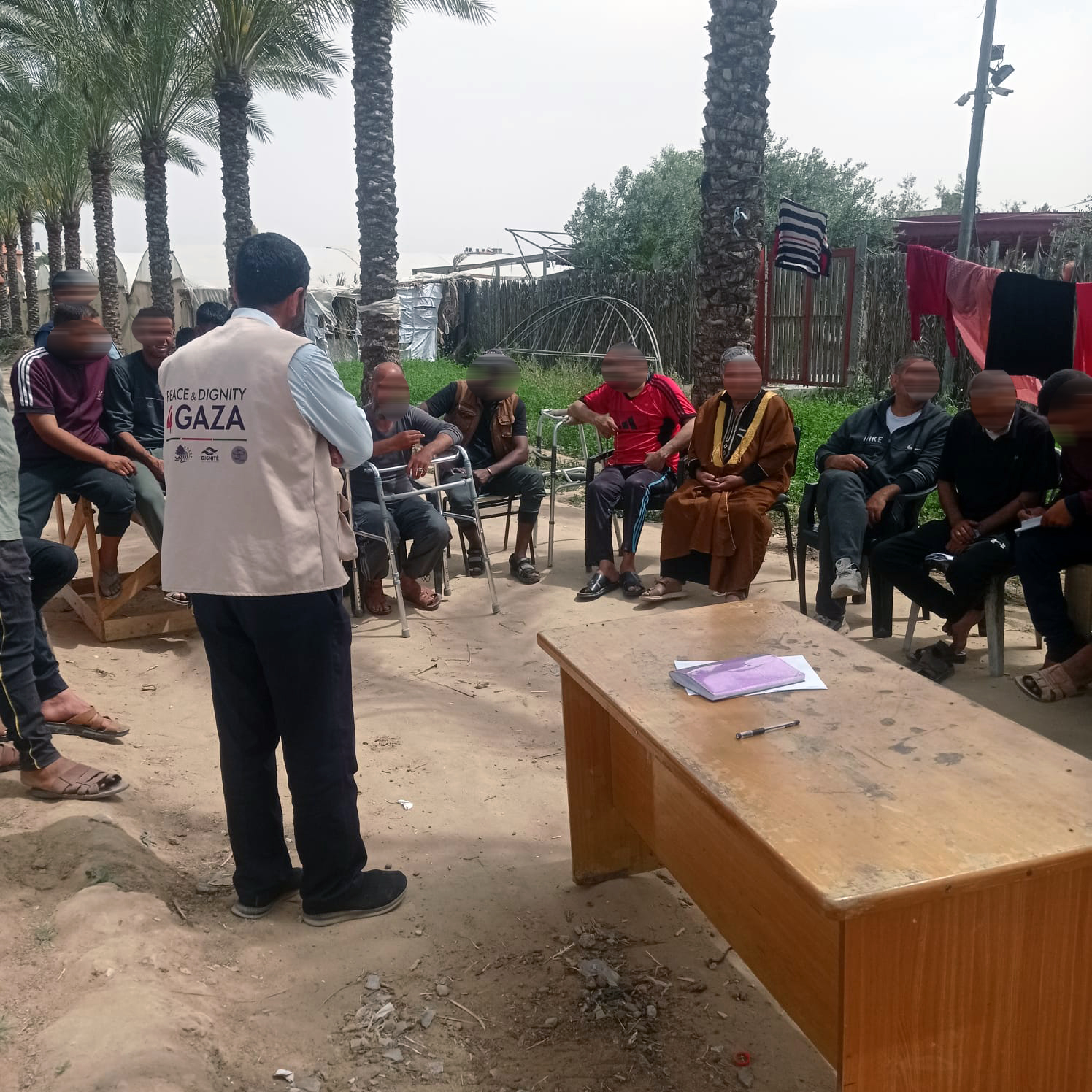 الجمعية الوطنية للتأهيل تعقد ورشة عمل حول "الإسعاف النفسي الأولي" لذوي الإعاقة في دير البلح
