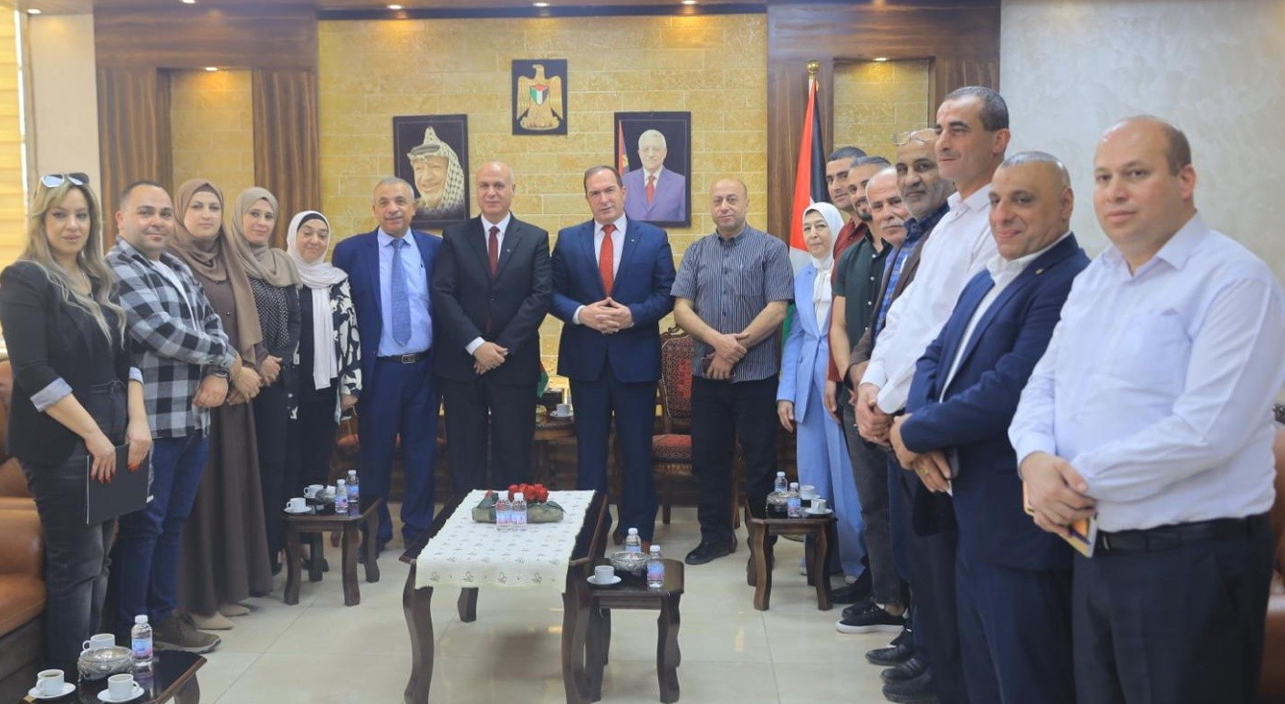 اللواء د. كميل يطلع وزير الثقافة على أوضاع محافظة طولكرم وأثار عدوان الاحتلال